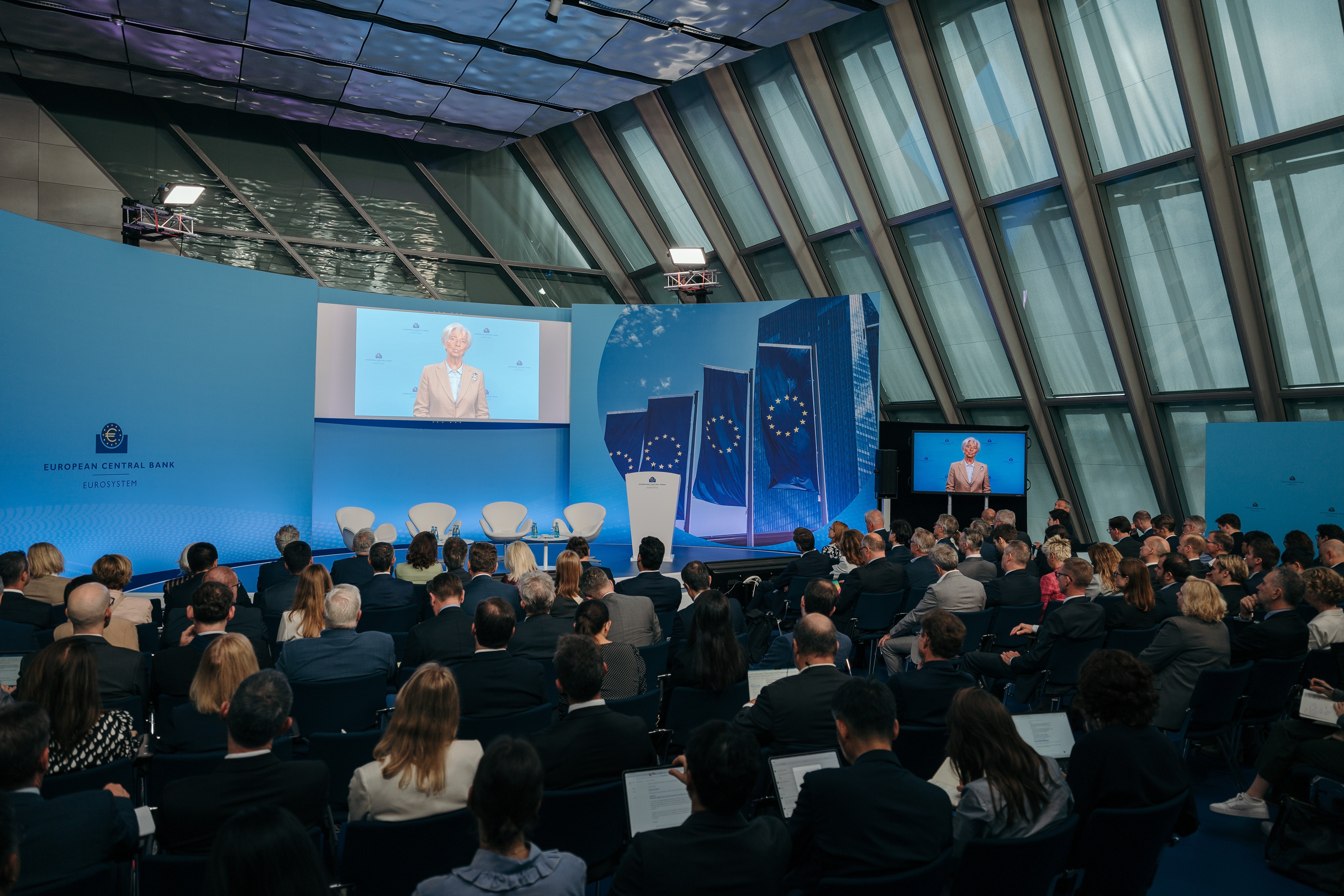 20260613_digitalconf26_FS_FXA6246